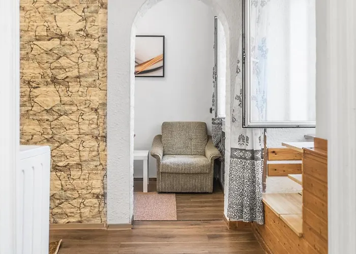 Adorable 2br Apt. Near Millenium Tower And Danube Apartment Vienna