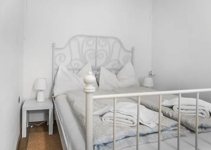 Apartman Adorable 2br Apt. Near Millenium Tower And Danube *
