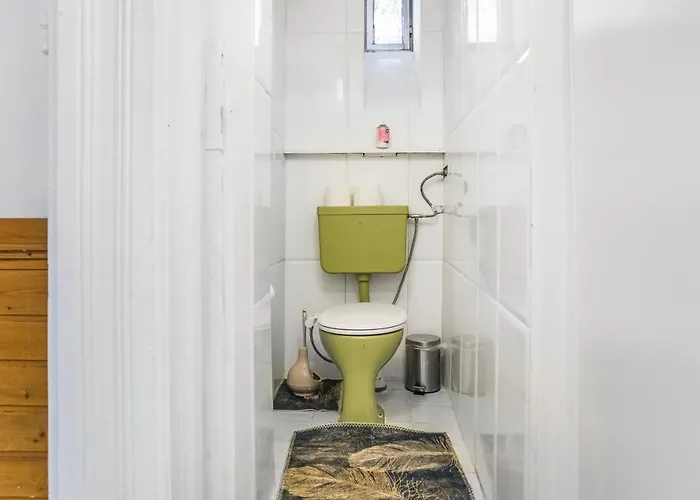 Adorable 2br Apt. Near Millenium Tower And Danube *