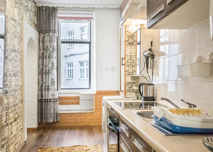 Adorable 2br Apt. Near Millenium Tower And Danube