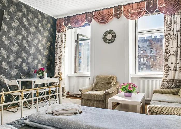 Apartment Adorable 2br Apt. Near Millenium Tower And Danube