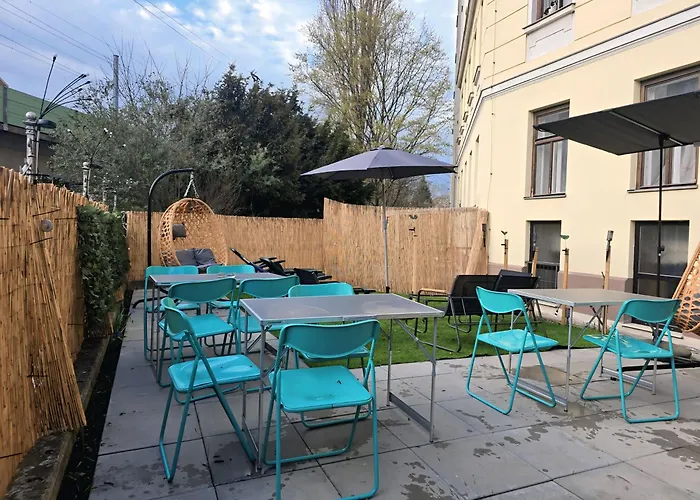 Adorable 2br Apt. Near Millenium Tower And Danube * Vienna